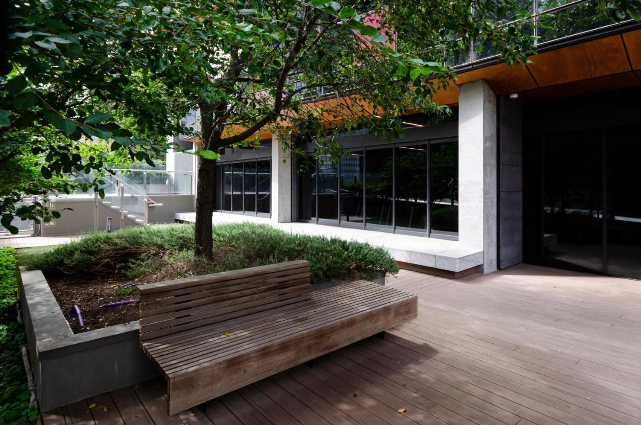 2Br Cbd Pad, City Views, Free Parking, Pool, Gym Melbourne Exterior photo